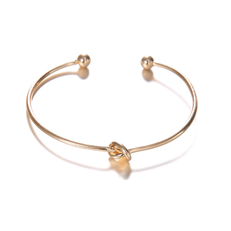 Cuff Arrow